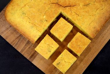 Otlu Peynirli Mısır Ekmeği